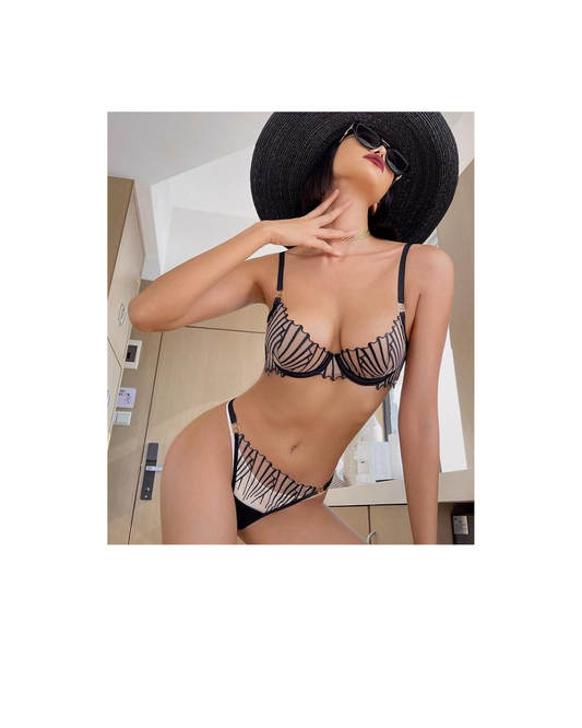 Kira - Two Piece Lingerie Set